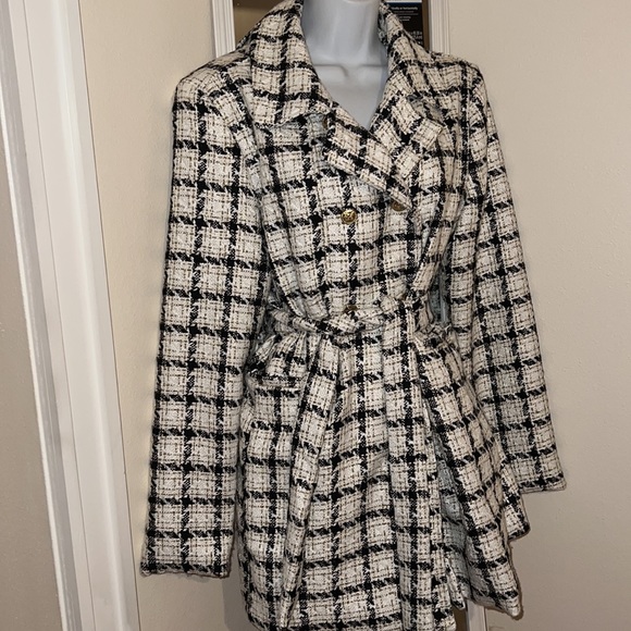 Week Jacket - Picture 3 of 11